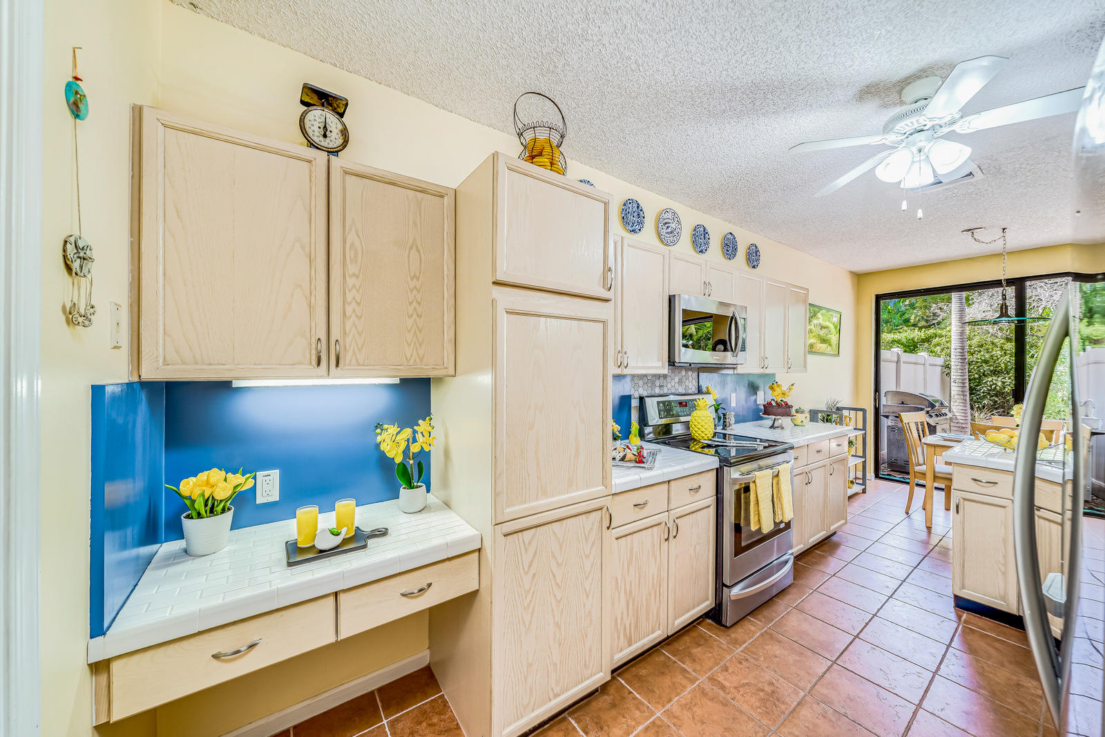 5700 Santiago Circle Boca Raton, FL 33433 - Photo 43 of 82 kitchen