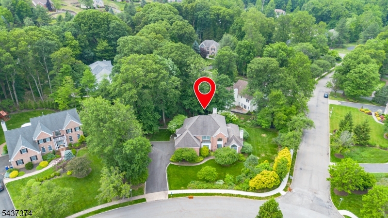 38 Canterbury Road Denville, NJ 07834 - Photo 4 of 36
