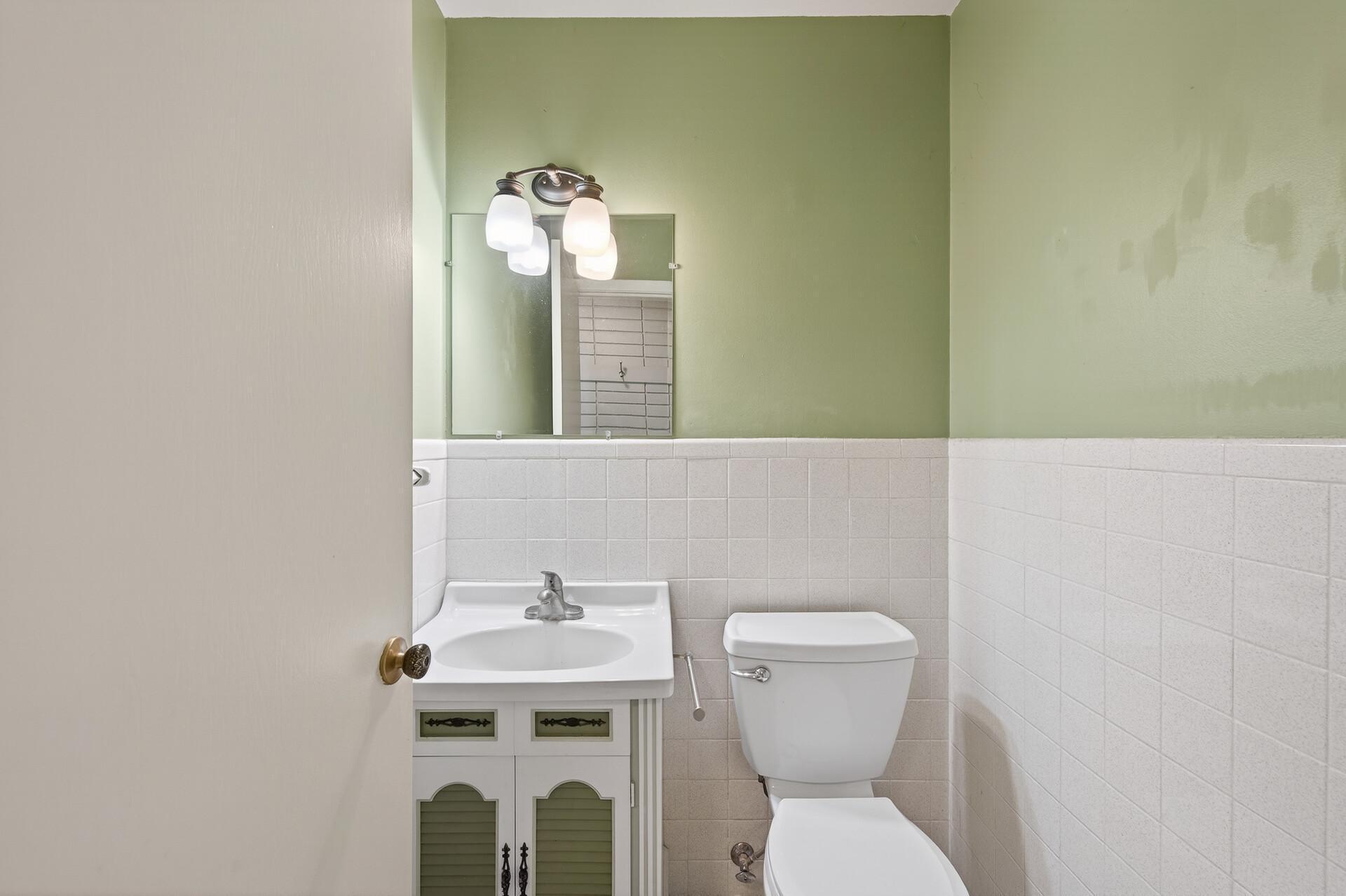 3527 37th Avenue Northeast St. Anthony, MN 55421 - Photo 11 of 32