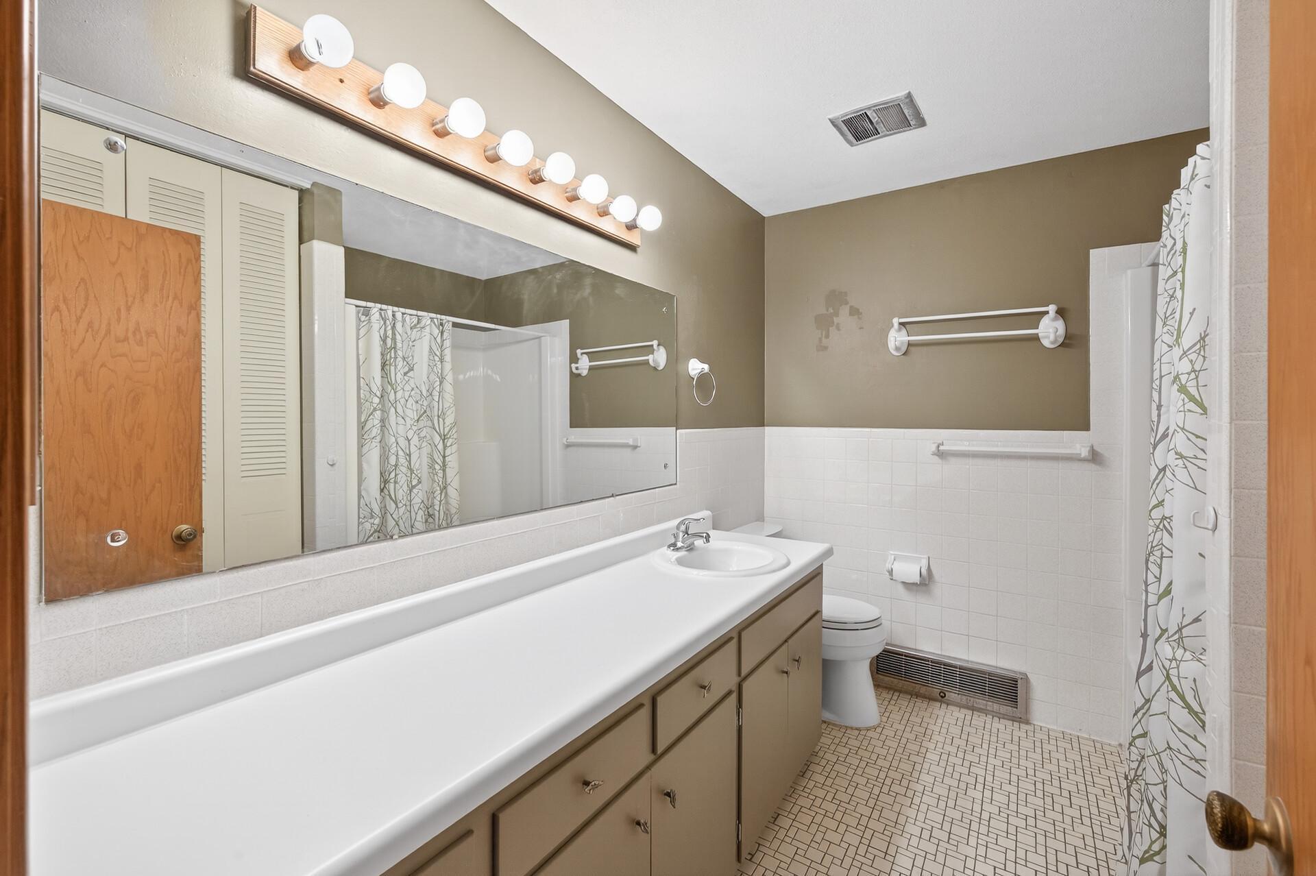 3527 37th Avenue Northeast St. Anthony, MN 55421 - Photo 22 of 32