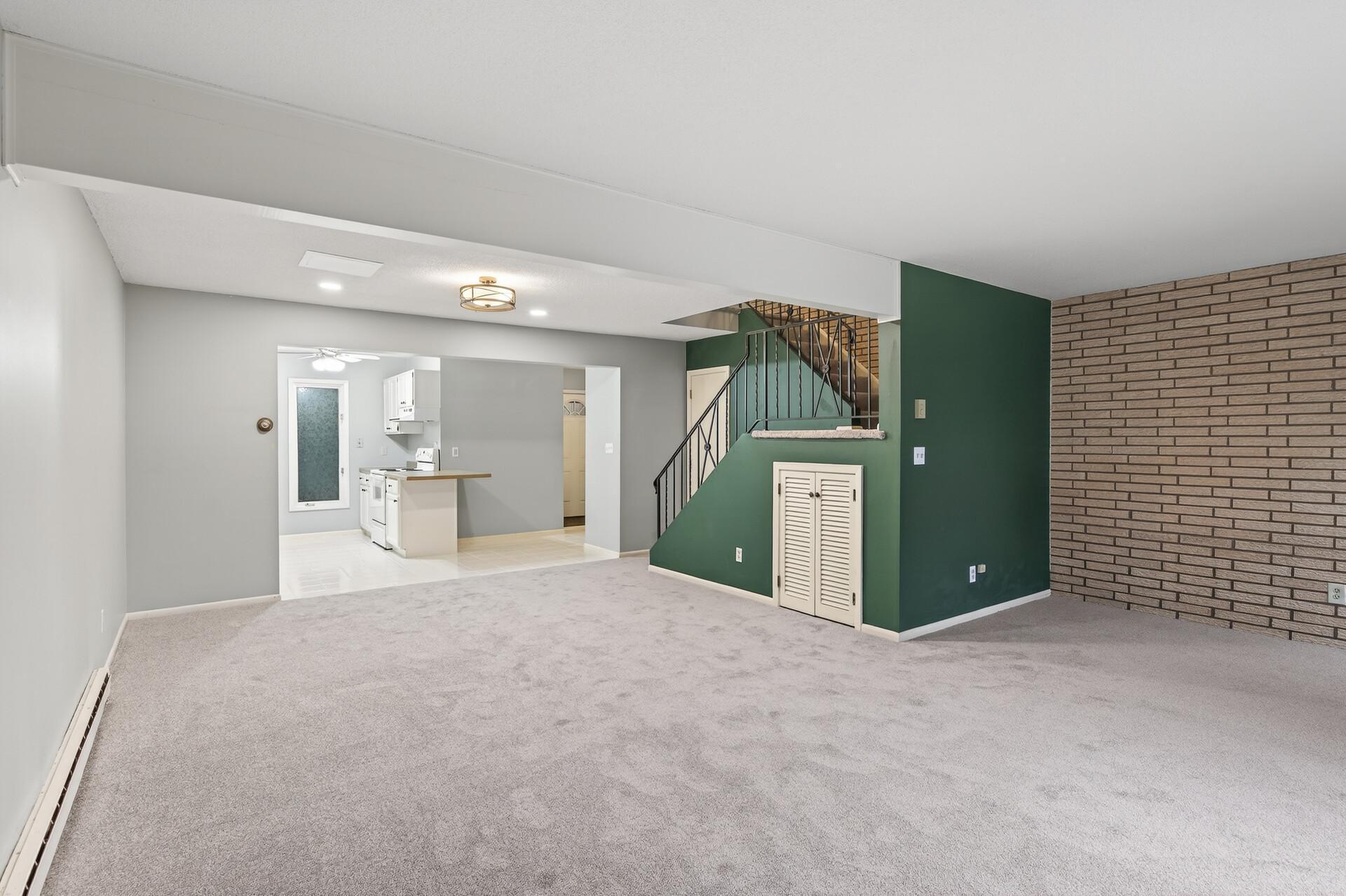 3527 37th Avenue Northeast St. Anthony, MN 55421 - Photo 8 of 32