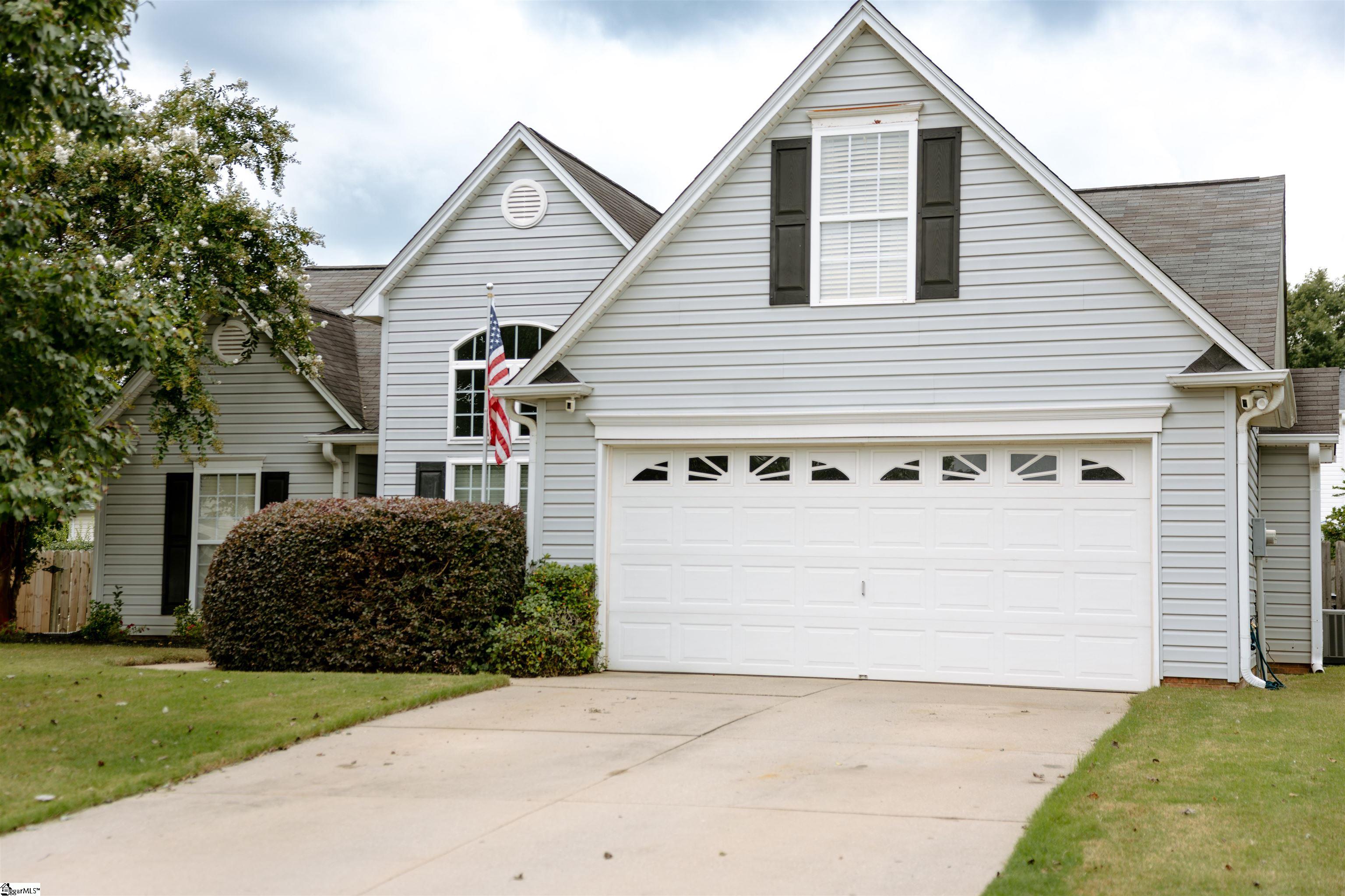 107 Longwood Lane Easley, SC 29642 - Photo 2 of 25