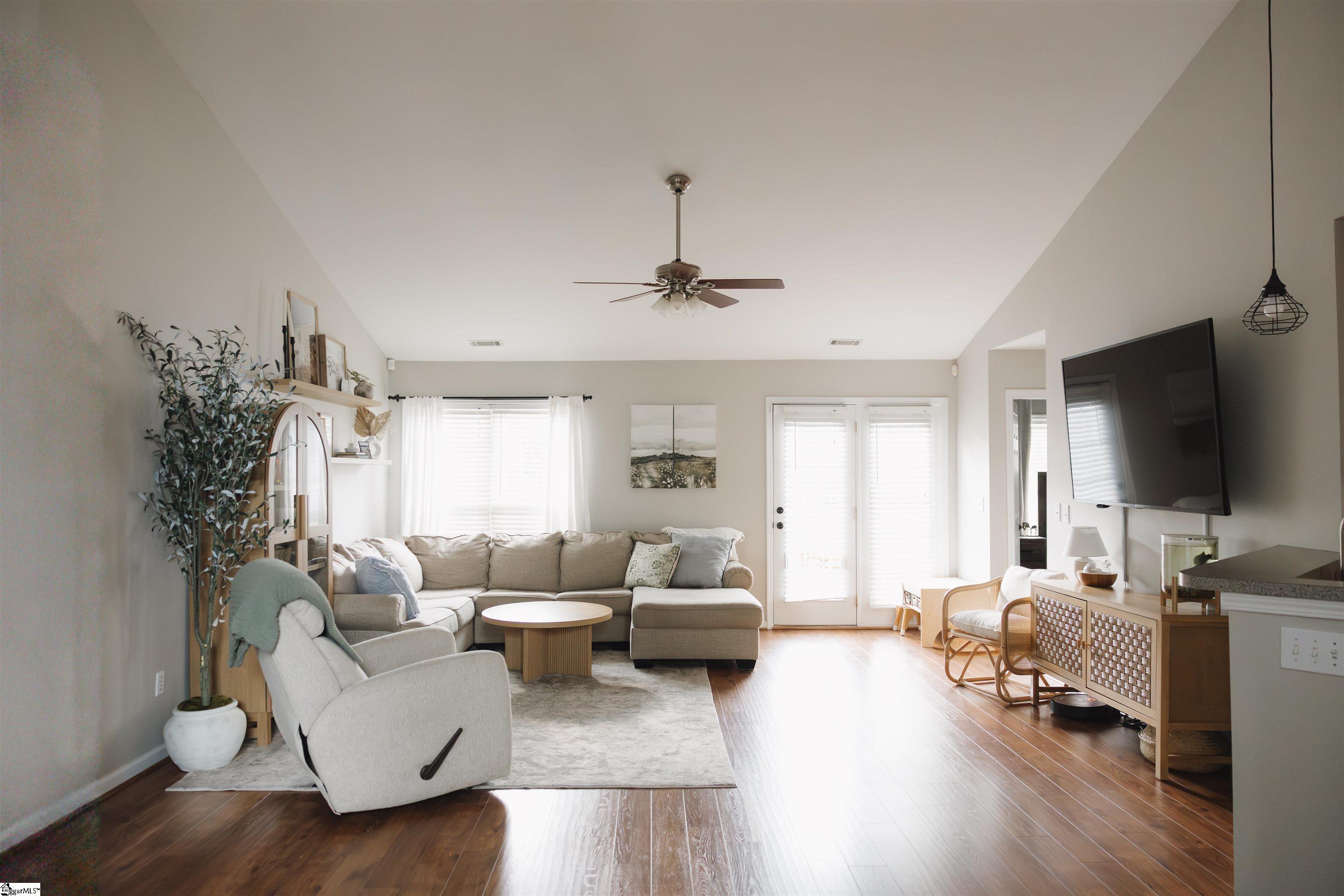 107 Longwood Lane Easley, SC 29642 - Photo 5 of 25