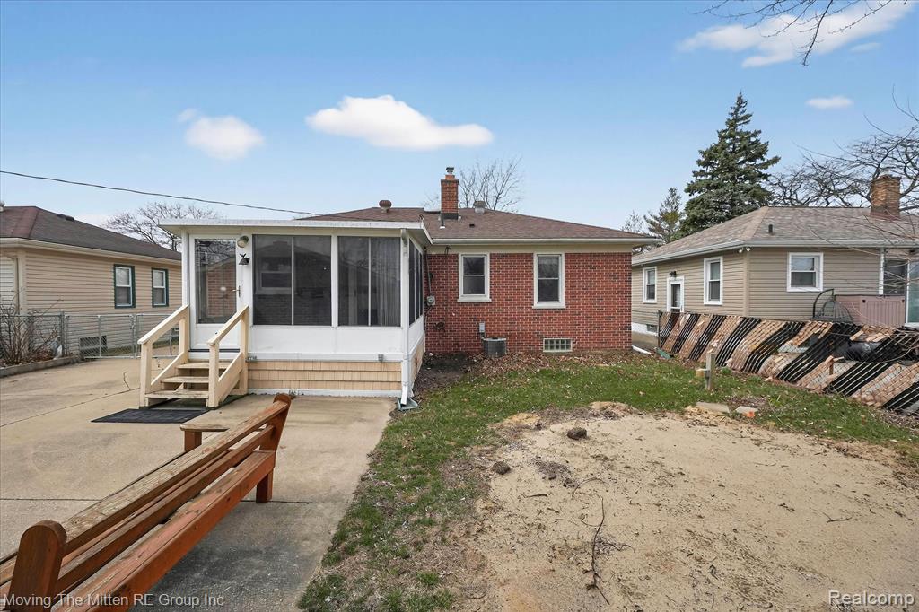 17049 Reno Street Riverview, MI 48193 - Photo 42 of 71