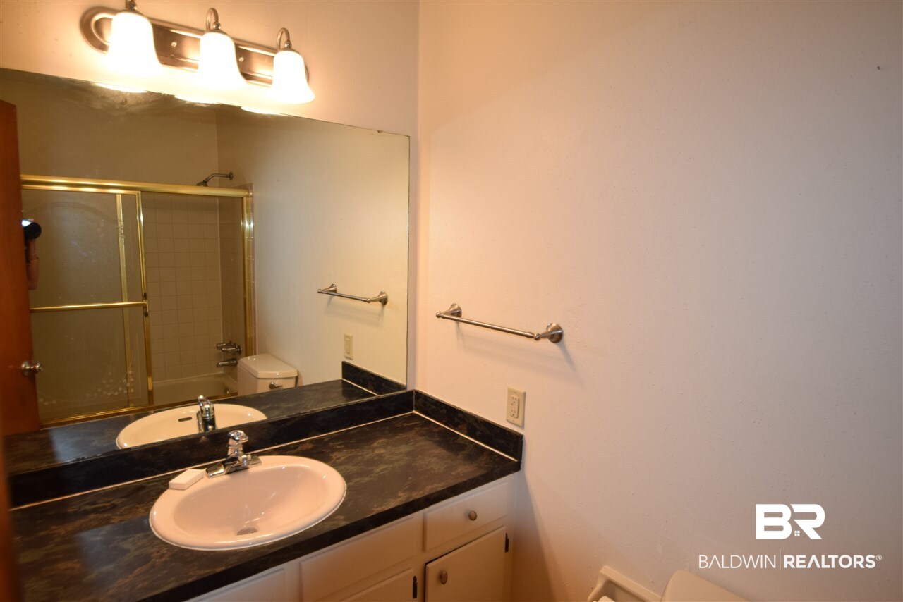 4162 Benson Drive Mobile, AL 36618 - Photo 7 of 22
