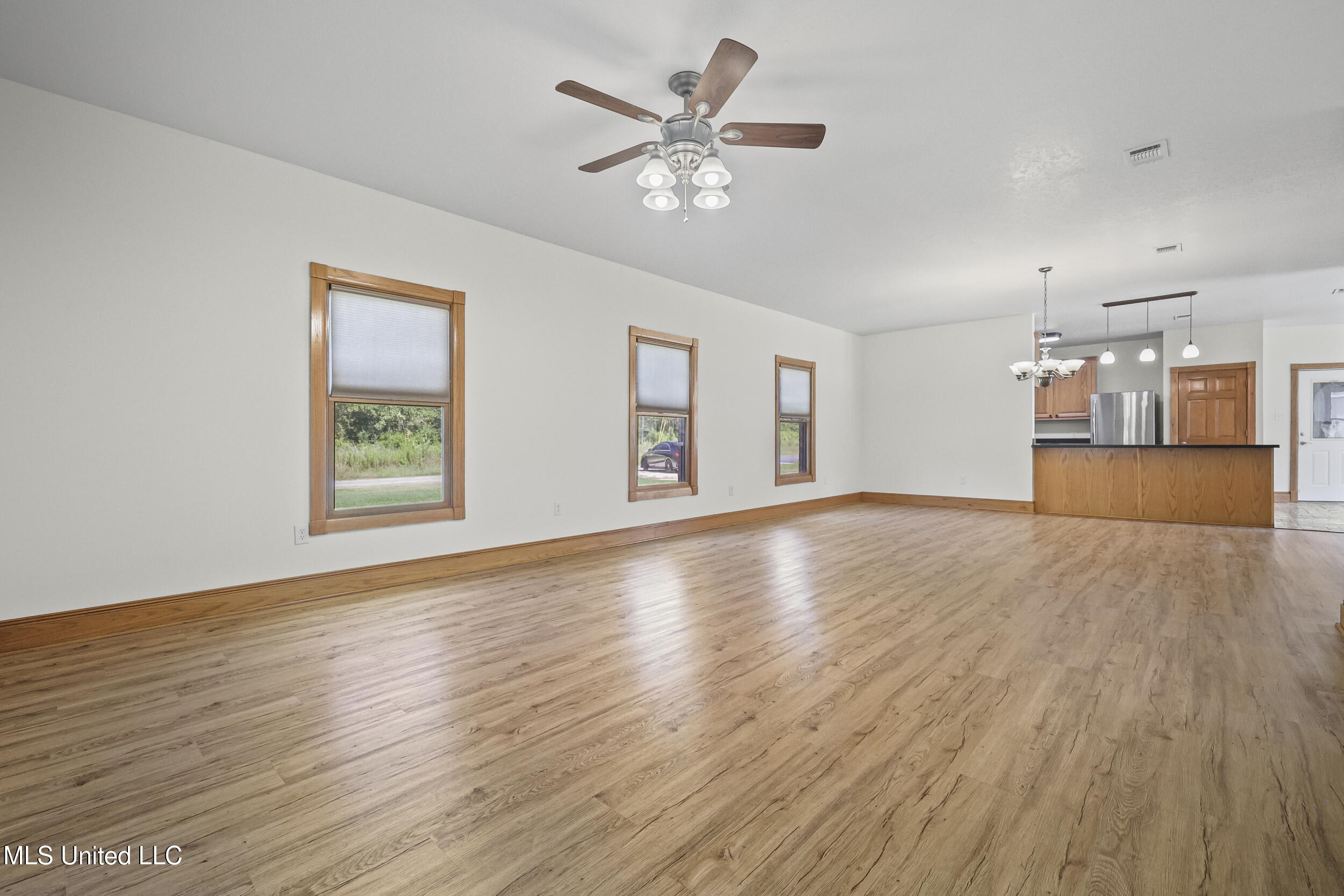 15301 Parker Road Biloxi, MS 39532 - Photo 20 of 67 FAMILY AREA