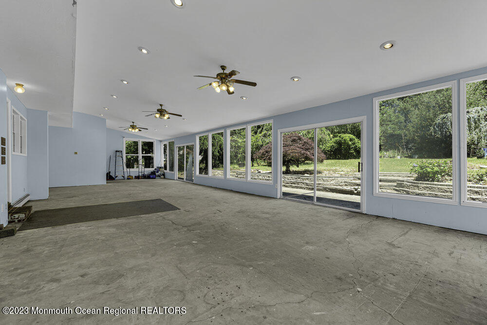 77 Farrington Road Old Bridge, NJ 07747 - Photo 3 of 33 77 24