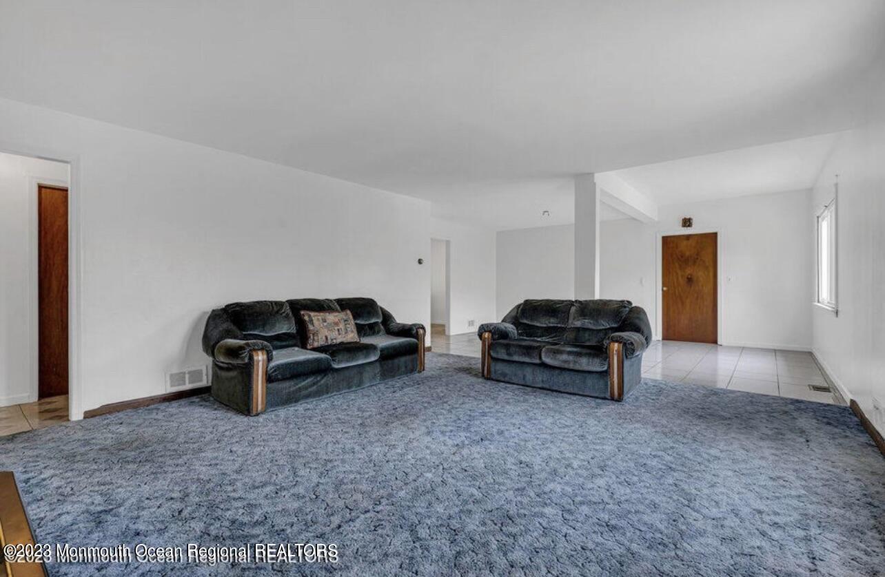 77 Farrington Road Old Bridge, NJ 07747 - Photo 31 of 33 IMG_4554