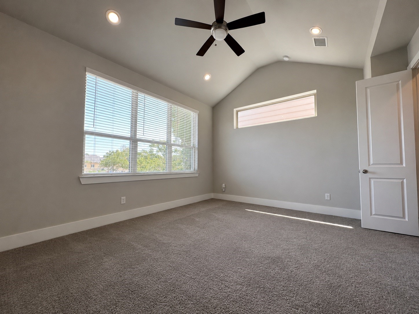 731 Janisch Road Houston, TX 77018 - Photo 10 of 19 2nd Floor Primary Bedroom with beautiful natural light, large walk-in closet, and large en-suite bathroom.