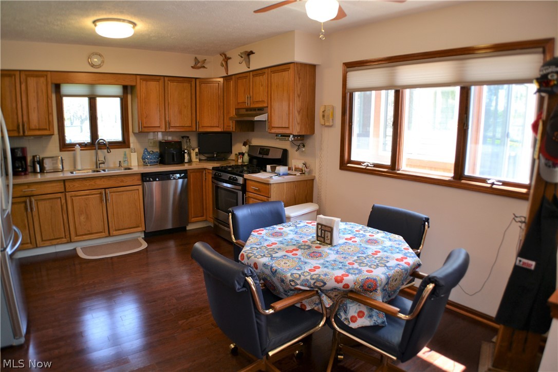 14209 East Bagley Road Cleveland, OH 44130 - Photo 10 of 34 Gallery Image 10