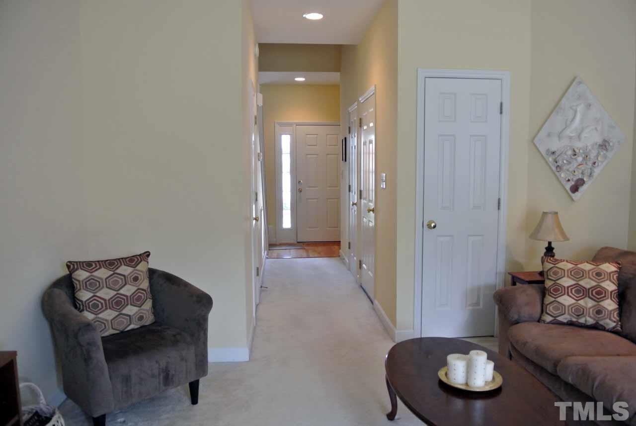 5424 Goldenglow Way Raleigh, NC 27606 - Photo 3 of 25