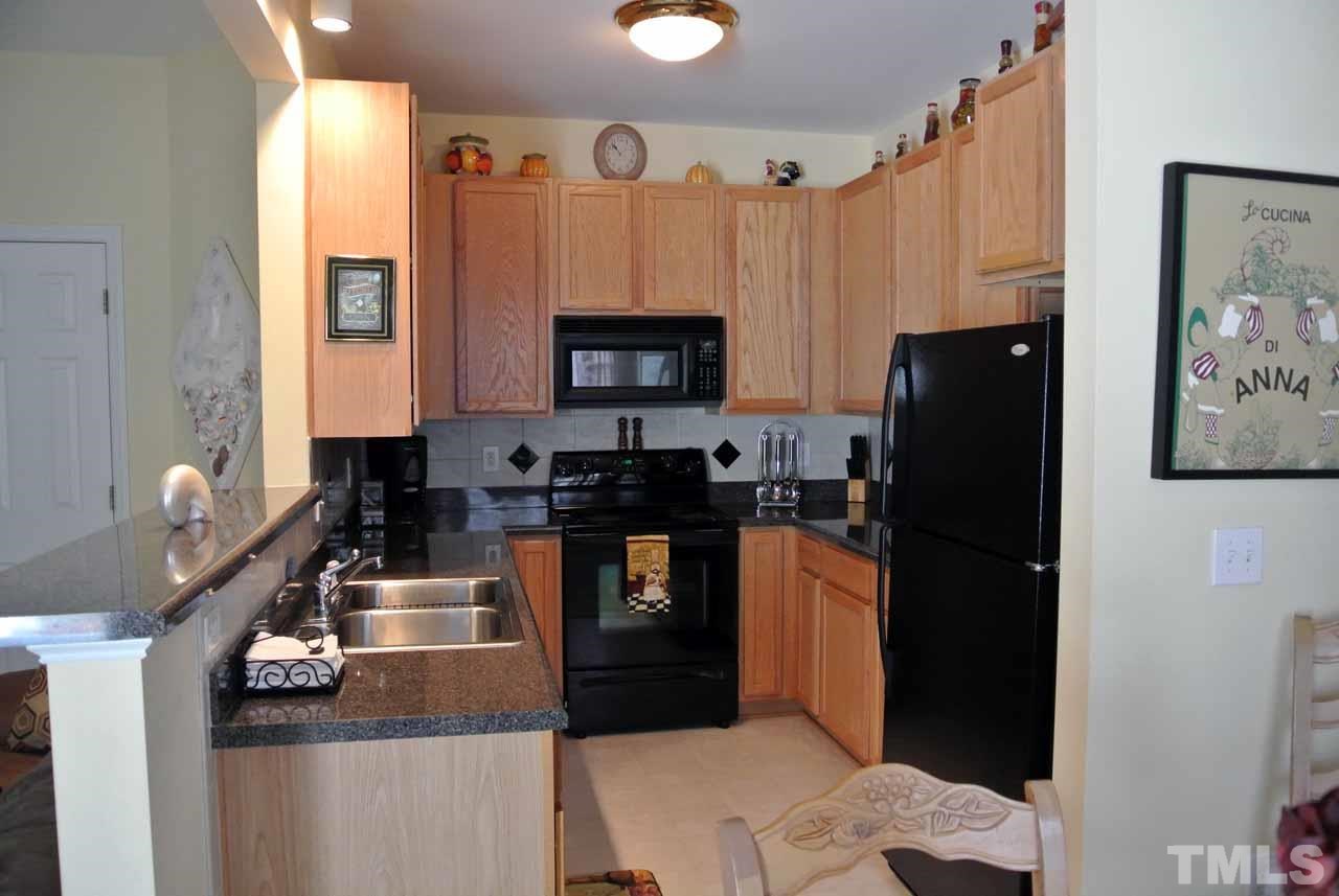 5424 Goldenglow Way Raleigh, NC 27606 - Photo 8 of 25
