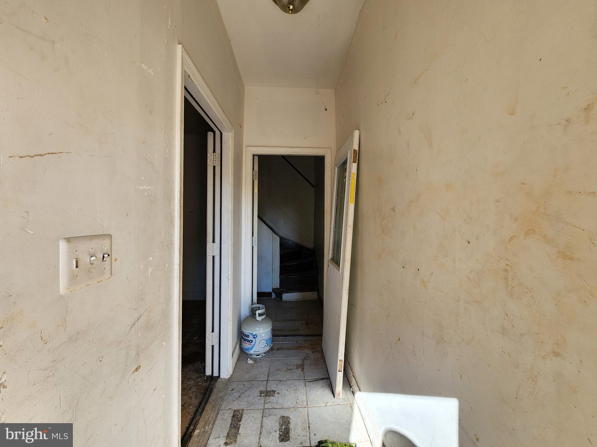 1934 North Washington Street Baltimore, MD 21213 - Photo 6 of 32