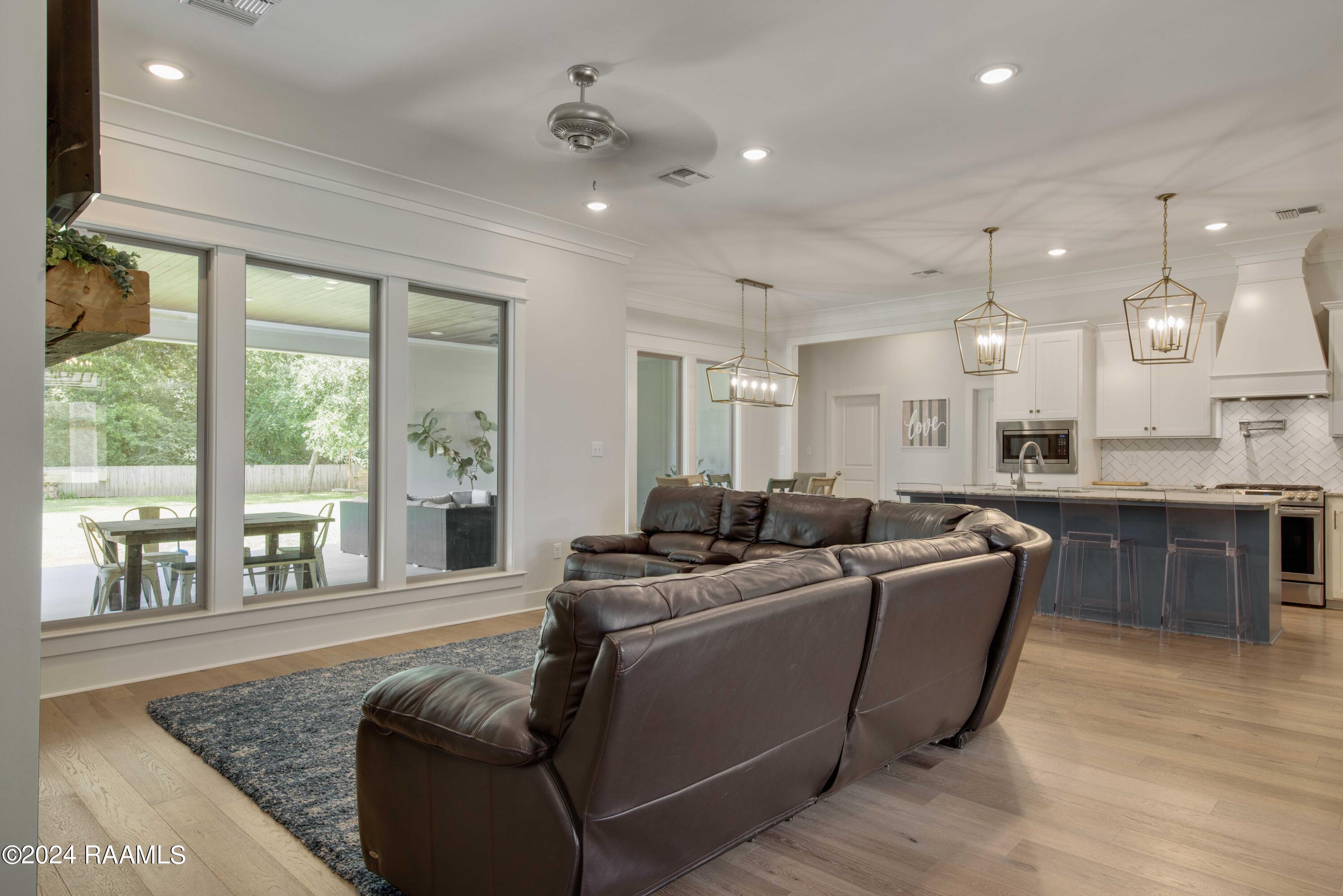 113 Rue Jean Rayne, LA 70578 - Photo 6 of 31 Gallery Image 6