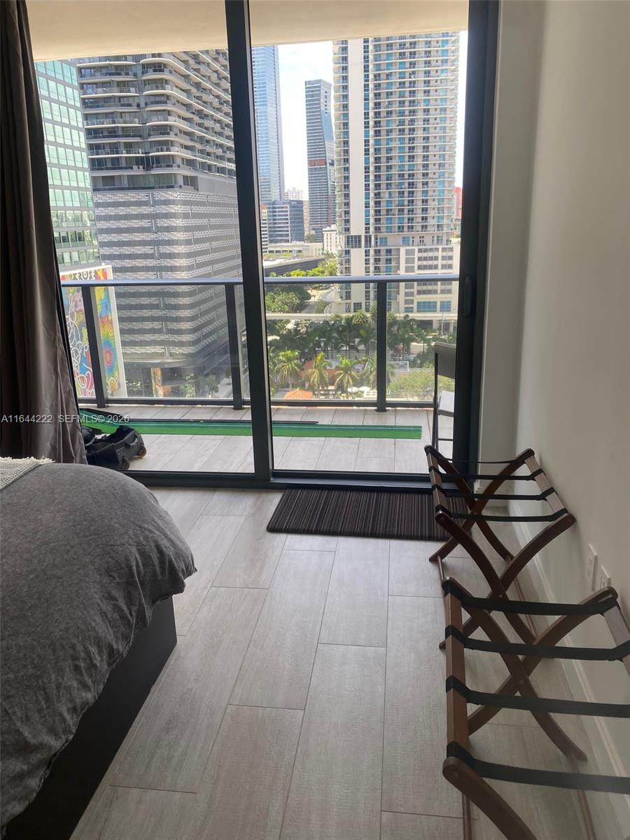 45 Southwest 9th Street, Unit 1005 Miami, FL 33130 - Photo 25 of 47