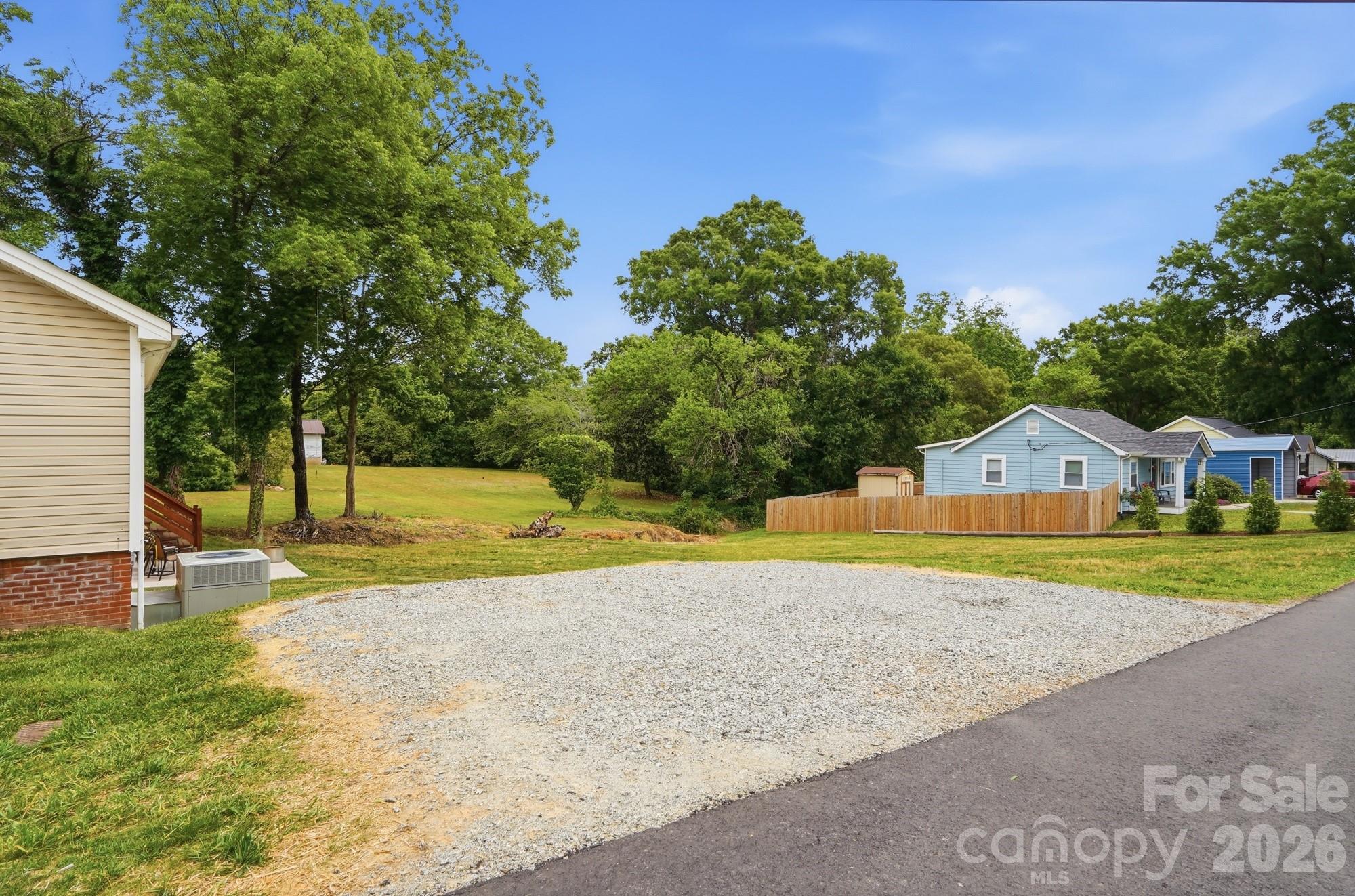 215 West Dallas Road Stanley, NC 28164 - Photo 28 of 29 Gallery Image 28