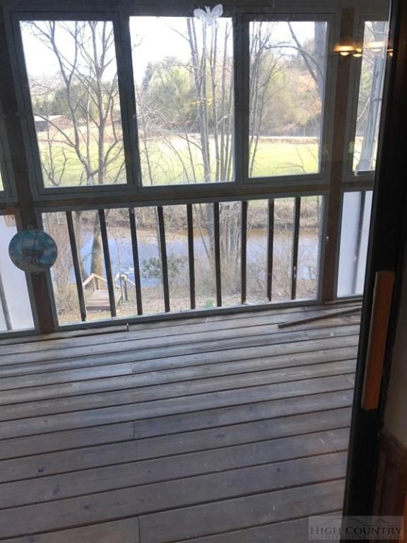 137 Green Reeson Road Sugar Grove, NC 28679 - Photo 3 of 12 Gallery Image 3