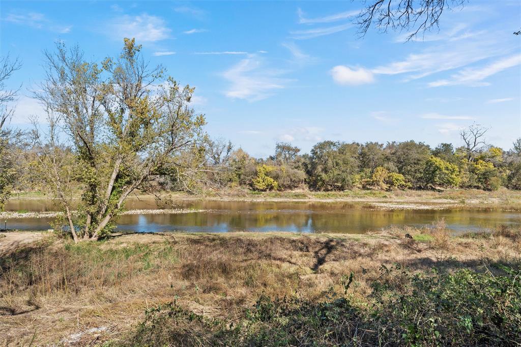 1307 Range Road China Spring, TX 76633 - Photo 35 of 40