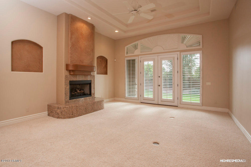 1747 East Carver Road Tempe, AZ 85284 - Photo 18 of 48 Formal Living Room 3
