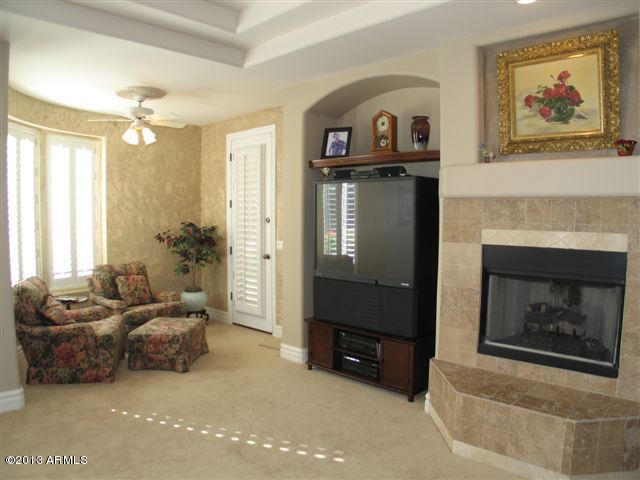 1747 East Carver Road Tempe, AZ 85284 - Photo 28 of 48 Master Sitting Area