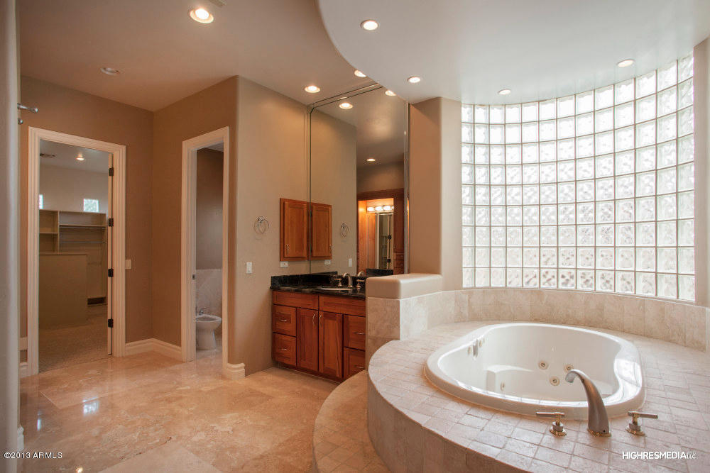 1747 East Carver Road Tempe, AZ 85284 - Photo 29 of 48 Master Bath
