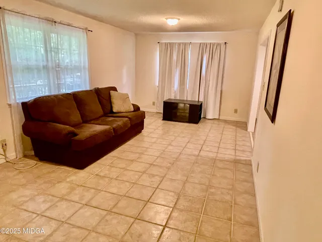 $199,900 | 859 South Forest Lake Drive, Macon, GA 31210