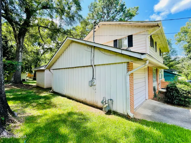 $199,900 | 859 South Forest Lake Drive, Macon, GA 31210