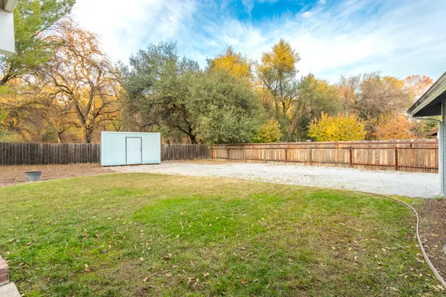 $419,000 | 476 Aquamarine Way, Redding, CA 96003