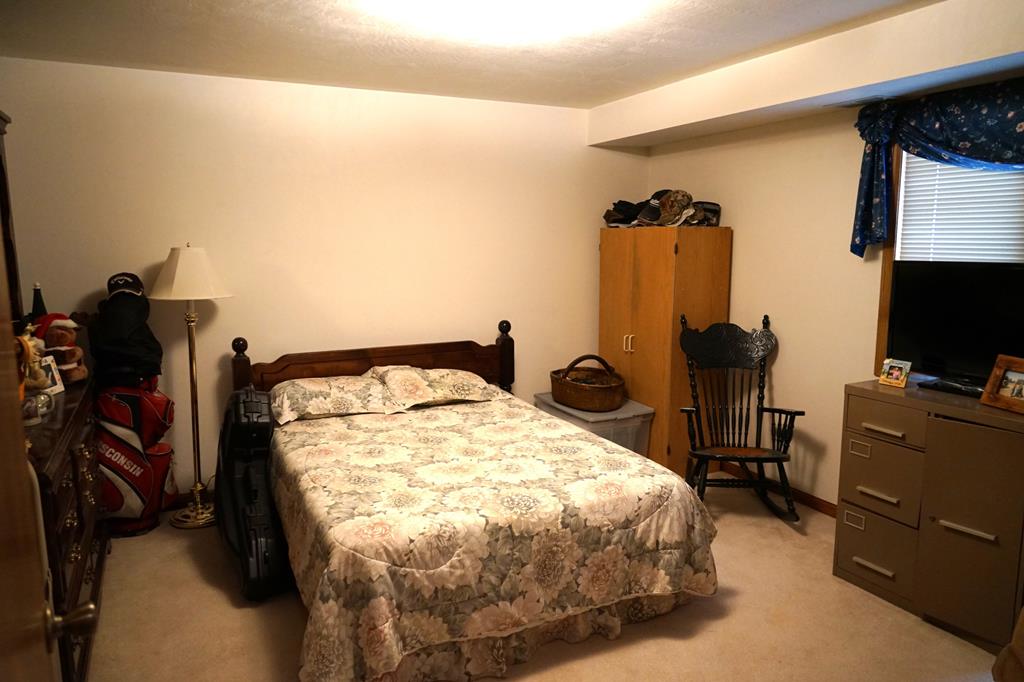 413-417 North Park Road Algoma, WI 54201 - Photo 5 of 20 Gallery Image 5