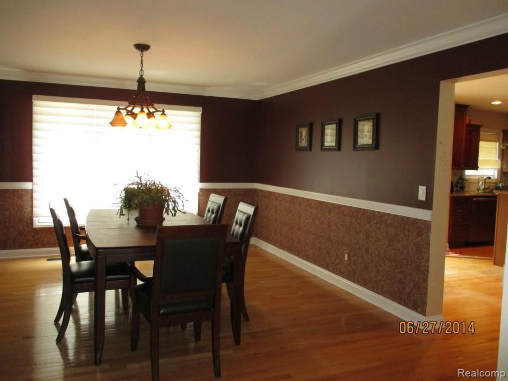 1335 Springwood Lane Rochester, MI 48309 - Photo 10 of 38 10-Dining Room-2.jpg