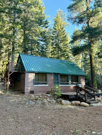 $399,800 | 10 Fish Lake, Ashland, OR 97520