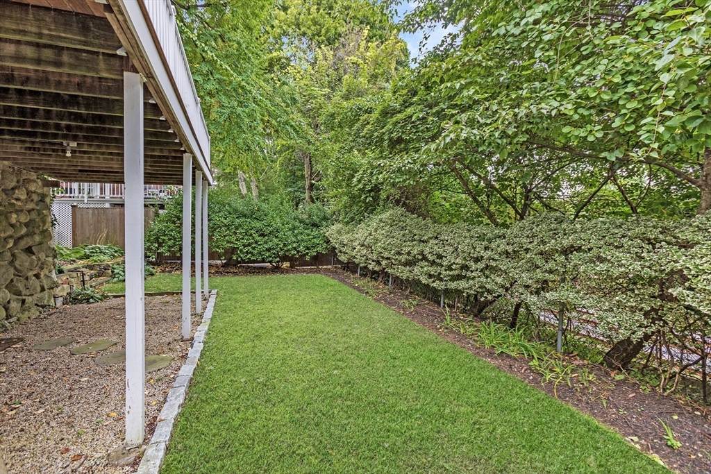 289 Clinton Road Brookline, MA 02445 - Photo 23 of 24