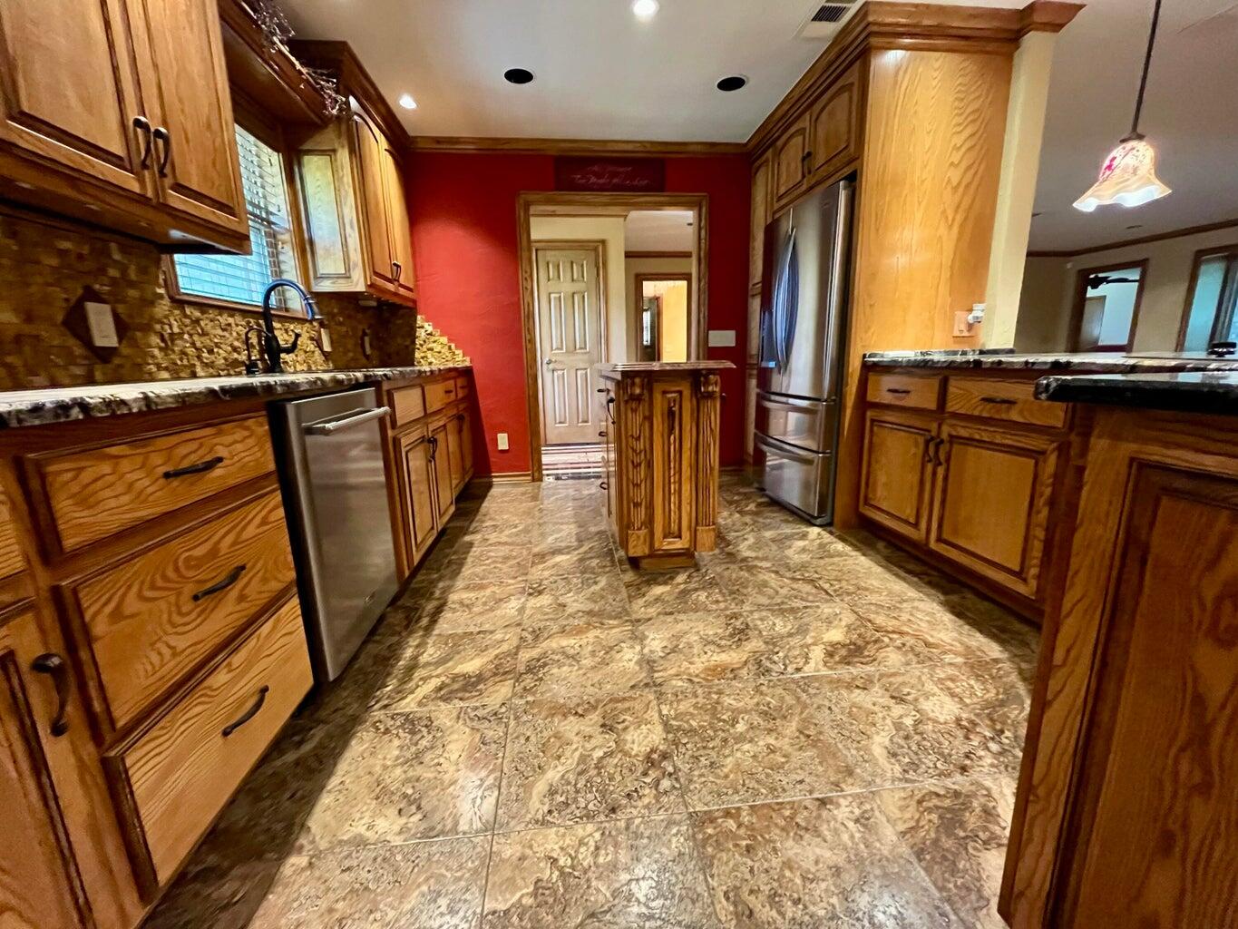 1407 Amarillo Plainview, TX 79072 - Photo 12 of 56 12