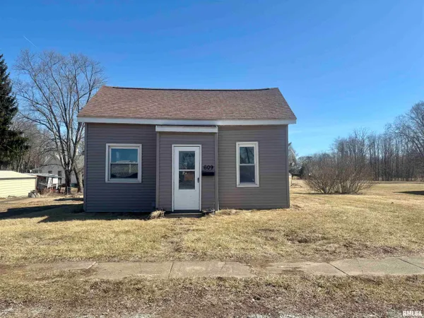 $34,900 | 609 South Illinois Street, Lewistown, IL 61542