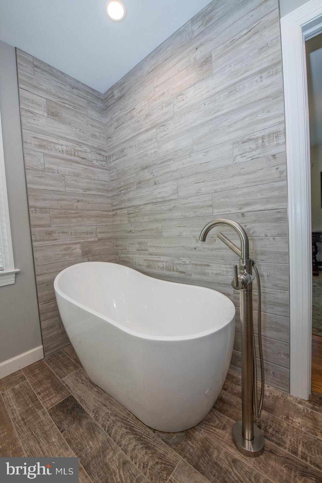 573 Tory Hill Road Devon, PA 19333 - Photo 12 of 32