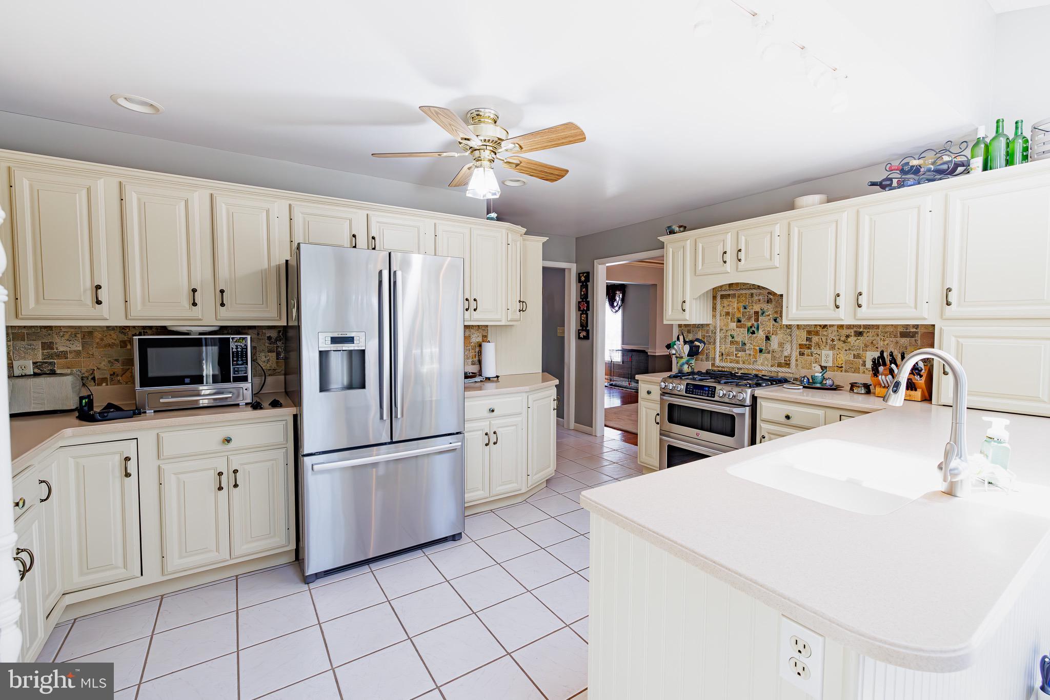 22 Royal Drive Lititz, PA 17543 - Photo 17 of 63