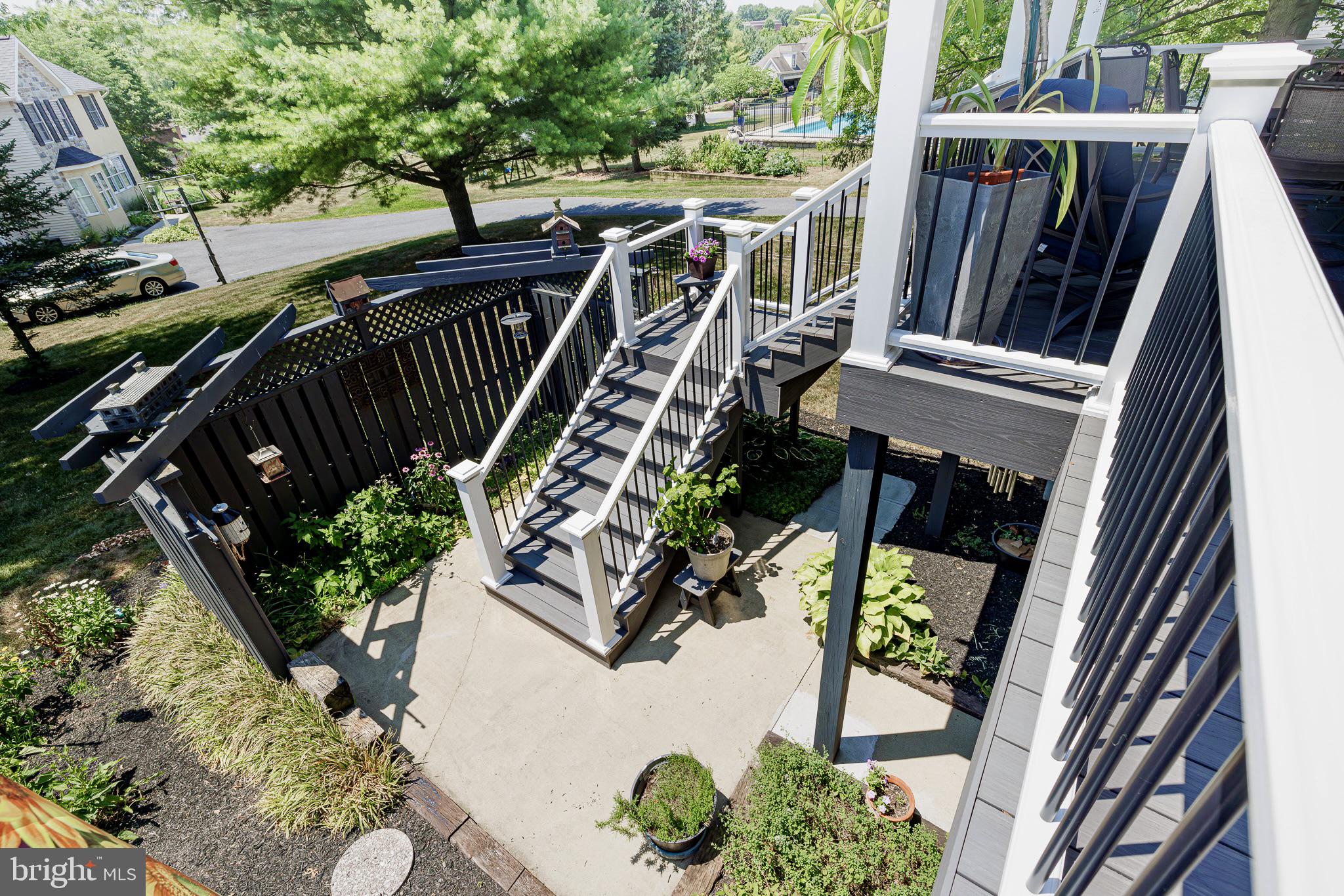 22 Royal Drive Lititz, PA 17543 - Photo 5 of 63