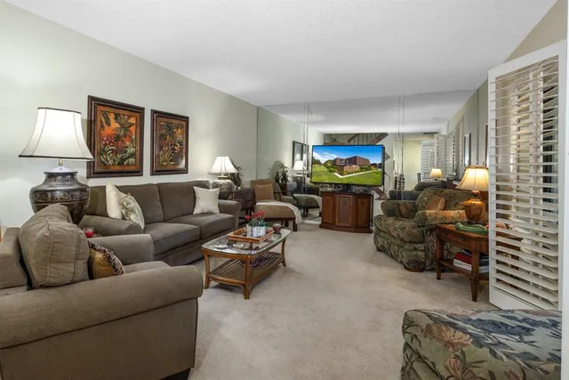 $289,500 | 6197 Southeast Riverboat Drive, Stuart, FL 34997