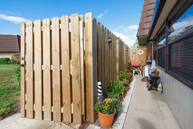 $289,500 | 6197 Southeast Riverboat Drive, Stuart, FL 34997