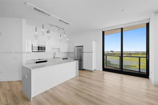 $4,006 | 101 Diplomat Parkway, Unit 701, Hallandale Beach, FL 33009