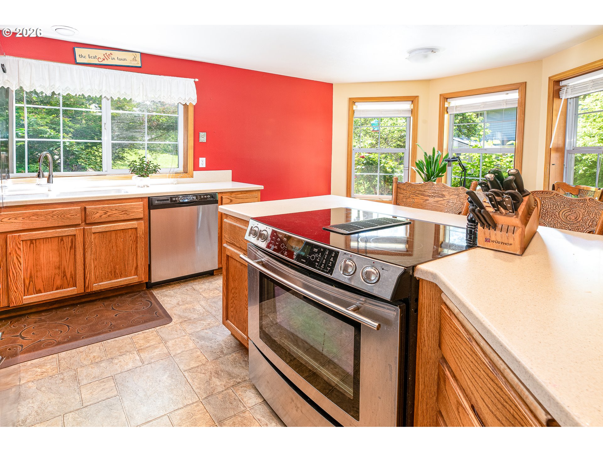 586 South 68th Place Springfield, OR 97478 - Photo 12 of 42