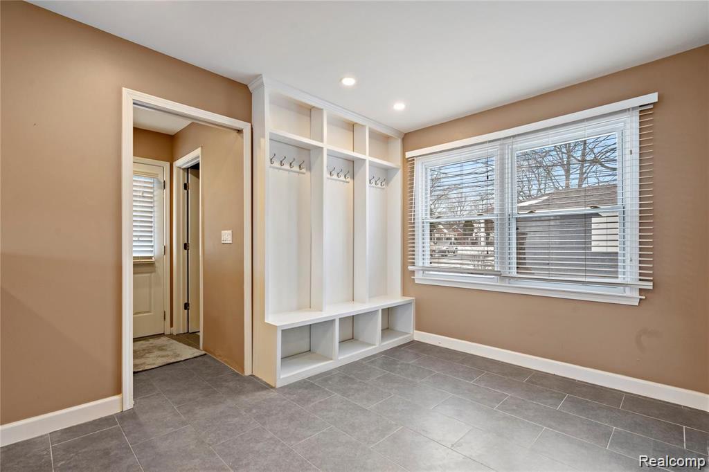 3722 Normandy Road Royal Oak, MI 48073 - Photo 7 of 14
