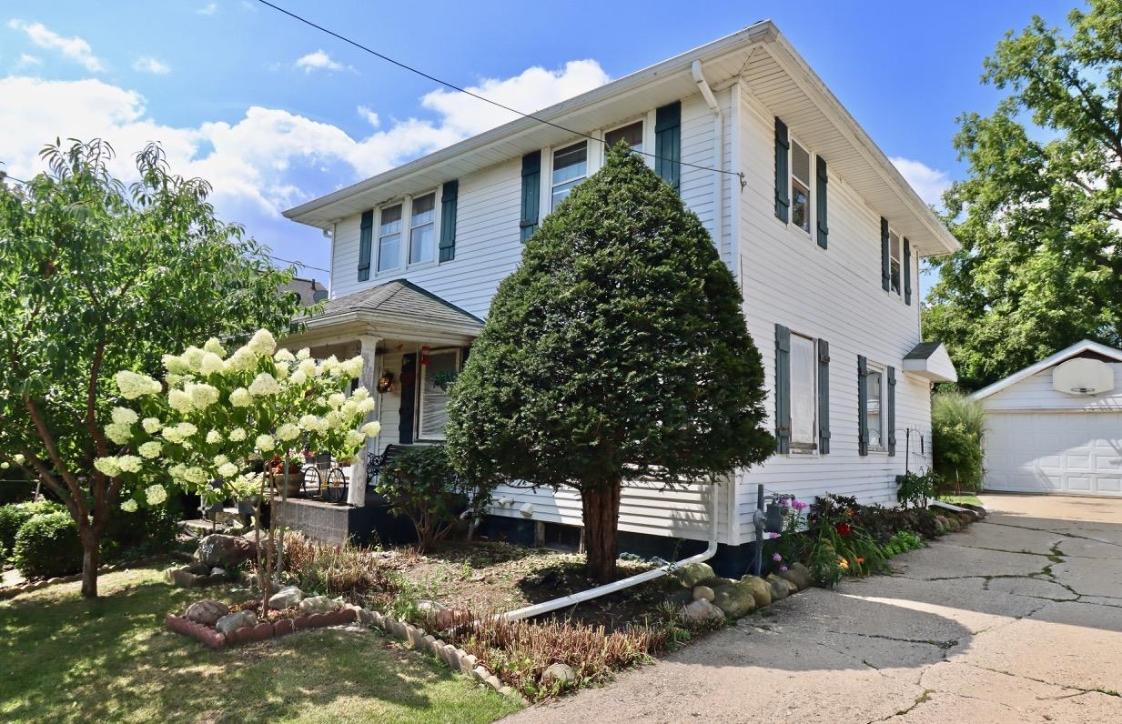 306 Mill Street Clinton, WI 53525 - Photo 1 of 1 Gallery Image 1