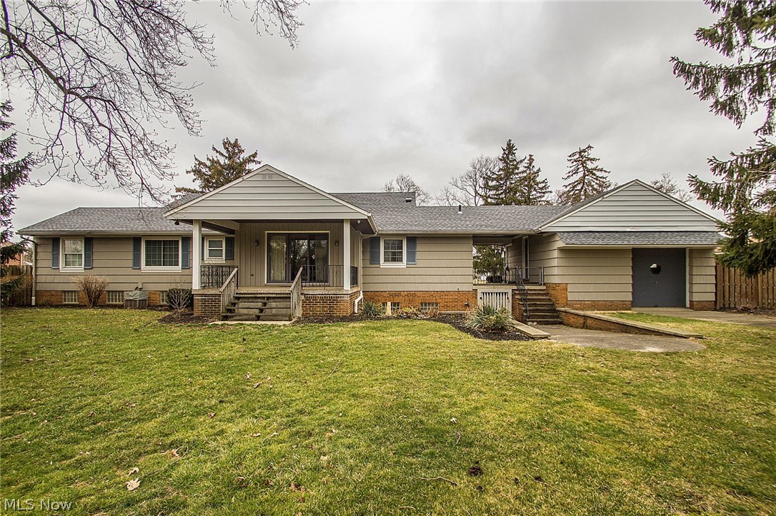 10117 Biddulph Road Cleveland, OH 44144 - Photo 2 of 35 Gallery Image 2
