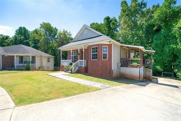 $280,000 | 10997 Big Sky Drive, Hampton, GA 30228