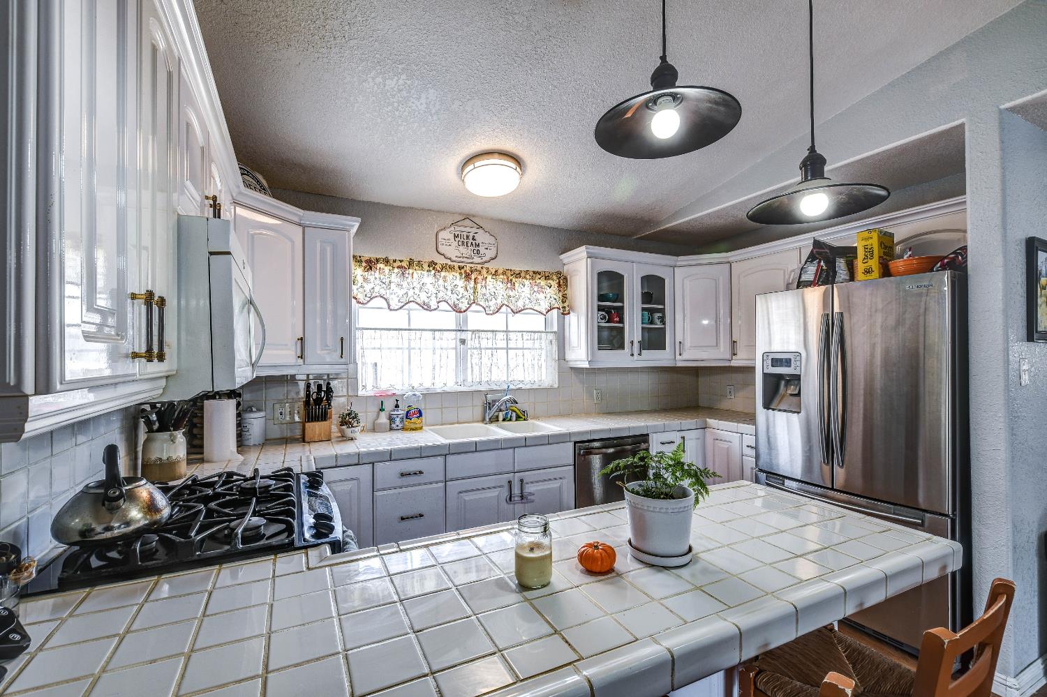 5712 East Jahant Road Galt, CA 95632 - Photo 8 of 42