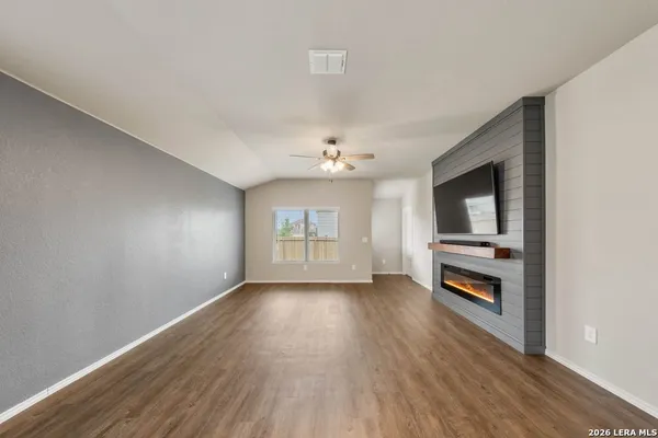 $1,800 | 544 Havarti Way, New Braunfels, TX 78130