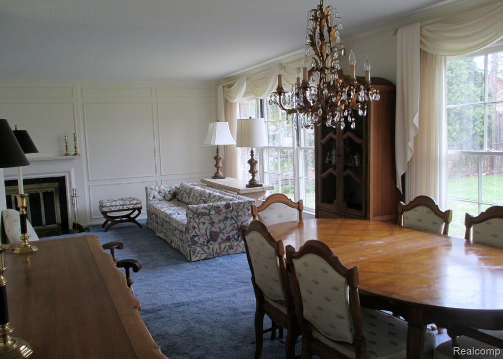 578 Thorntree Road Grosse Pointe, MI 48236 - Photo 4 of 11 4.JPG