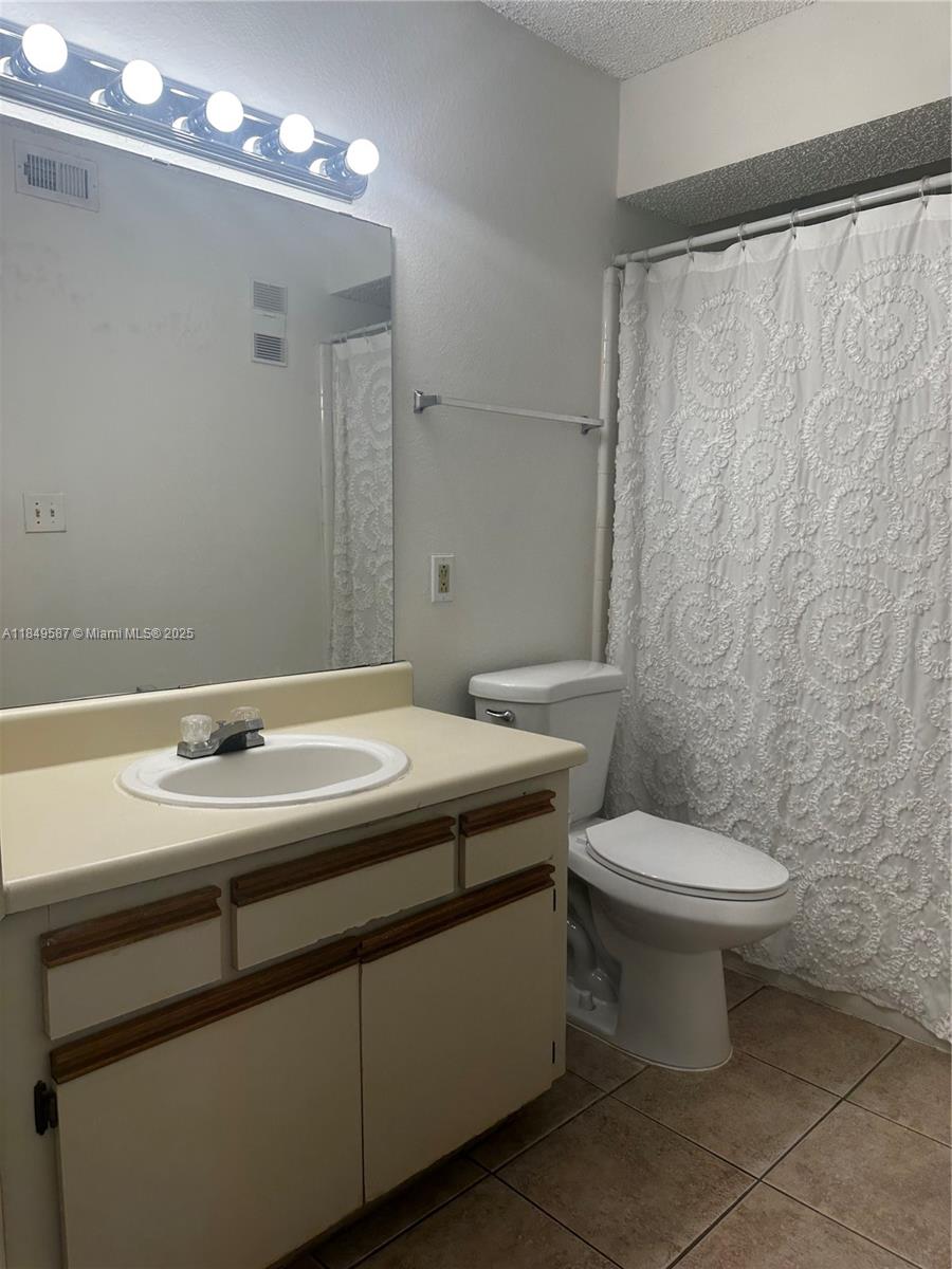 15551 Southwest 104th Terrace, Unit 825 Miami, FL 33196 - Photo 12 of 20
