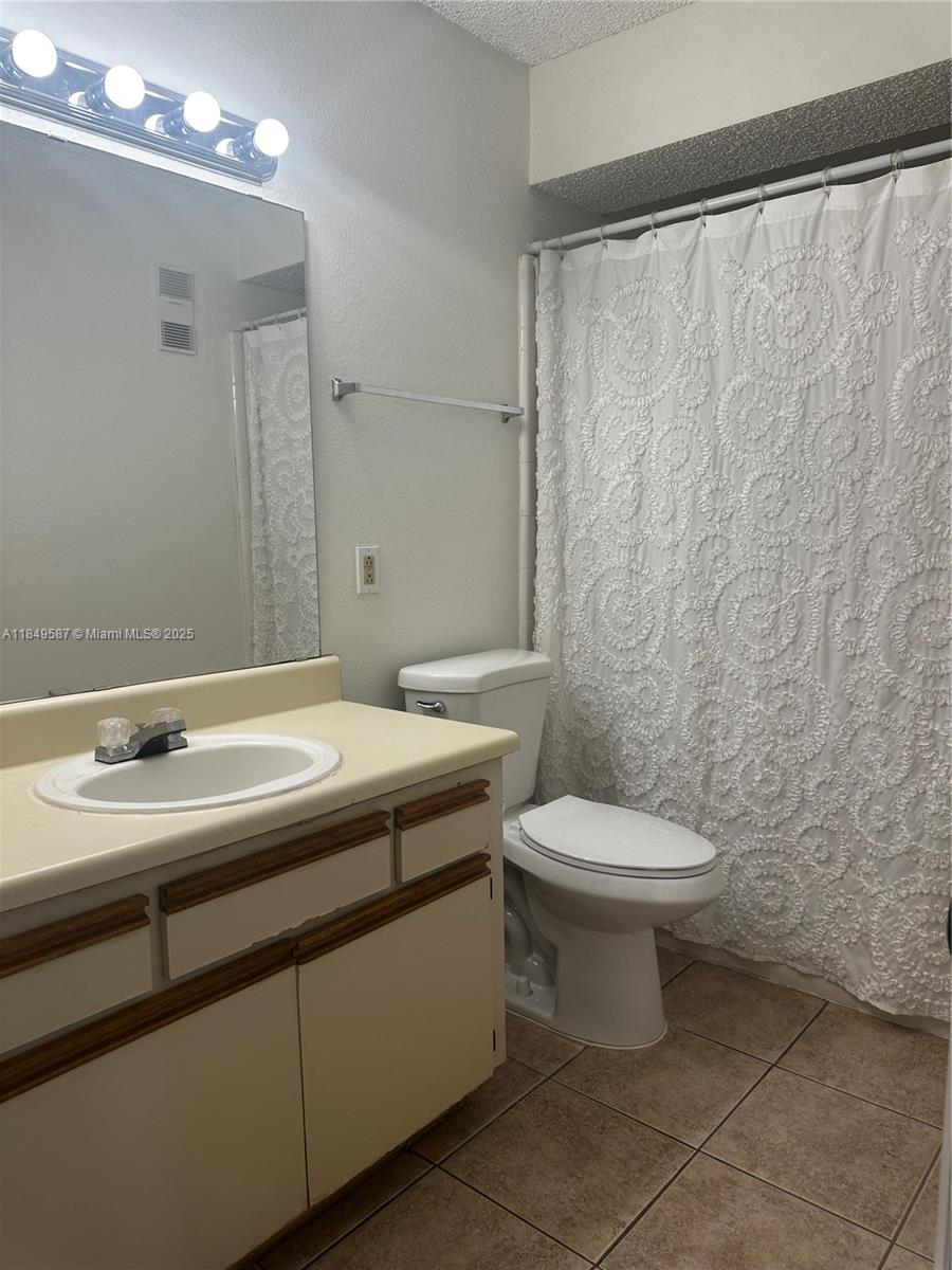 15551 Southwest 104th Terrace, Unit 825 Miami, FL 33196 - Photo 13 of 20